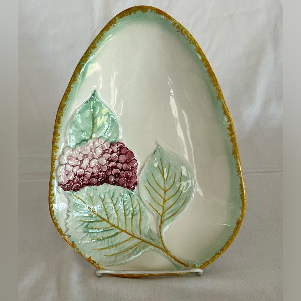 Majolica Serving Bowl